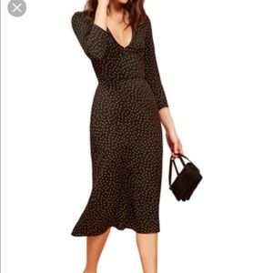 NWT Reformation black polka midi dress in 2